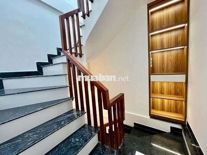 Gấp! Bán nhà Thanh Xuân, 30m2,mặt tiền 4.2m,tặng nội thất, chỉ 7.3 tỷ!