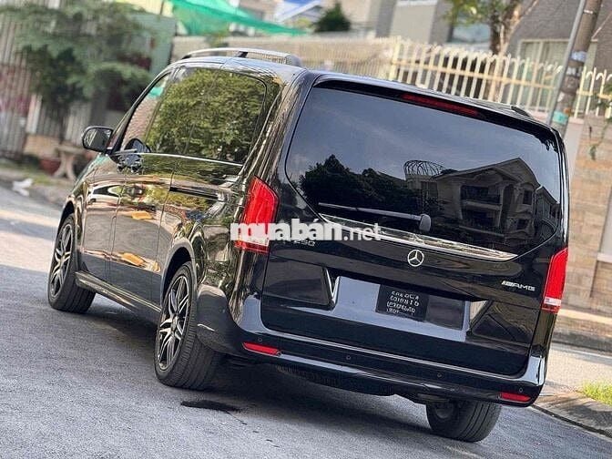 Mercedes Benz V250AMG Model 2023 - Bank 90%