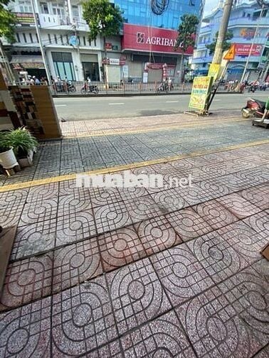 Mặt bằng kinh doanh mặt tiền vỉa hè mặt tiền đường Tạ Quang Bửu