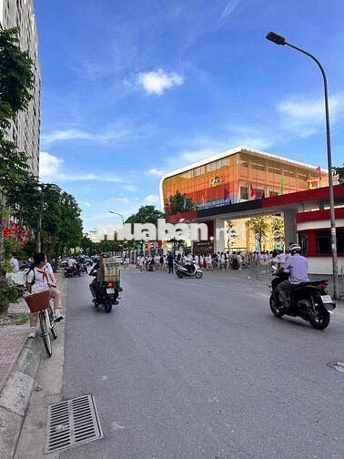 Bán căn hộ CT1B Homeland Thượng Thanh,DT 50m,hơn 4 tỷ.