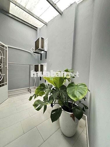 Cho thuê rẻ nhà Lũy Bán Bích hẻm 4m