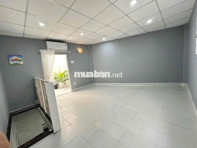 Cho thuê rẻ nhà Lũy Bán Bích hẻm 4m