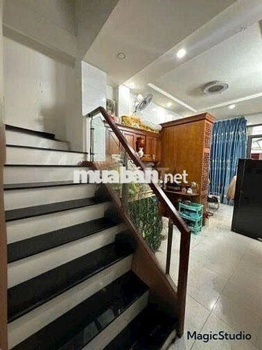 Nhà Bán Võ Văn Kiệt Q5 1 trệt 2 lầu sân thượng 27m2 nhà đẹp ở liền