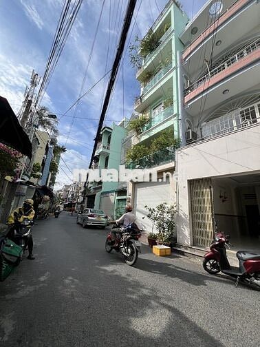 Nhà mới 4PN XE HƠI TRÁNH NHAU GẦN LÝ THƯỜNG KIỆT TÂN BÌNH