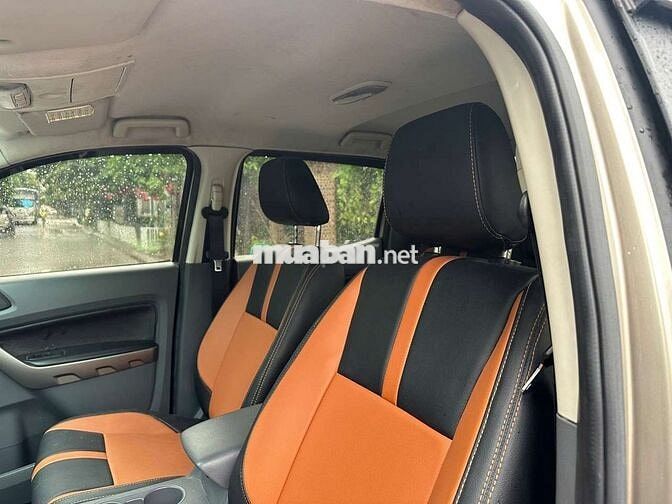 Ford Ranger XLS 2.2AT 4x2 sx2016 BH 6 tháng xe đẹp