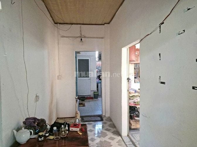 Nhà Nở Hậu, Lê Văn Lương, 03 Tầng, DT 4,4x14m