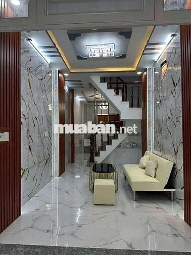 NHÀ CHÍNH CHỦ NGAY SAU CĂN MẶT TIỀN HT17,HẺM XE HƠI,1 TRỆT 2 LẦU MỚI