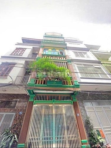 45m²  NGOẠI GIAO ĐOÀN - 5 tầng 4 ngủ - mặt đường nhựa ô tô uy tín.