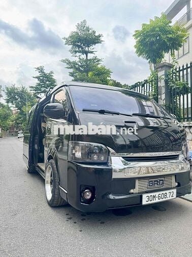 Toyota Hiace 2009 - 20 km