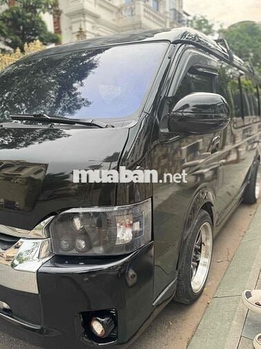 Toyota Hiace 2009 - 20 km