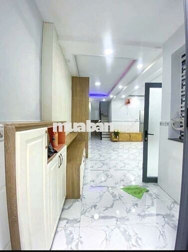 Nhà mới cách mạng tháng 8 quận 3