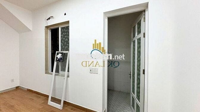 CHO THUÊ TẦNG TRỆT 5X20 MẶT TIỀN  DÂN CHỦ