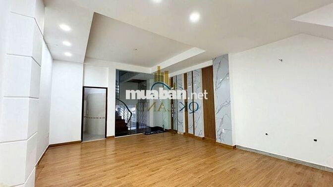 CHO THUÊ TẦNG TRỆT 5X20 MẶT TIỀN  DÂN CHỦ