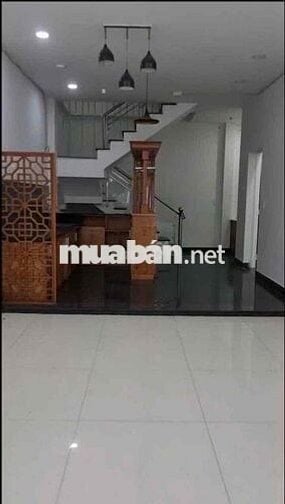 GẦN PHẠM VĂN ĐỒNG BIỆT THỰ SÂN RỘNG ĐẬU Ô TÔ 3PN 2WC Ở + KHO VPCTY