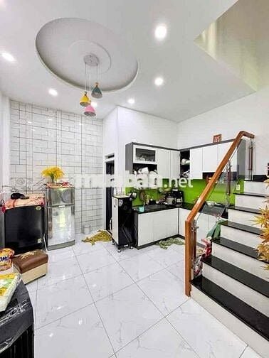 4.28 Tỷ- Bán nhà 42m2- 2 tầng - Bình Tân, giáp Tân Phú- sổ hoàn công