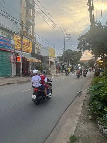 Bán nhà mặt tiền (125m2), 3PN, mặt đường Liên Khu 4 - 5, Quận Bình Tân