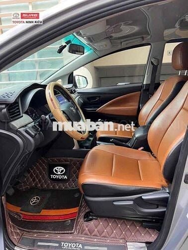 Toyota Innova 2018 2.0V - 77000 km