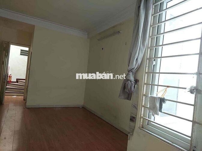 Nhà  phân lô Nguyễn Trãi 27m 5,6 tỷ 2 thoáng 30m ra phố  2 thoáng sáng