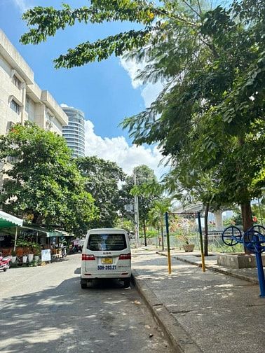 Bán shophouse góc 2 mặt tiền C/C Ngô Tất Tố P.19 - BÌNH THẠNH