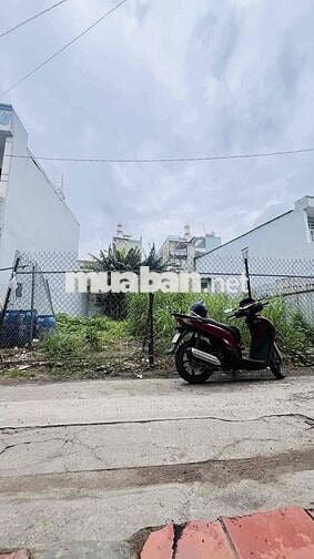 Bán Gấp Lô Đất Vuông Vứt 90m2 (4.5x20) Gần Siêu Thị Big C Đại học QG