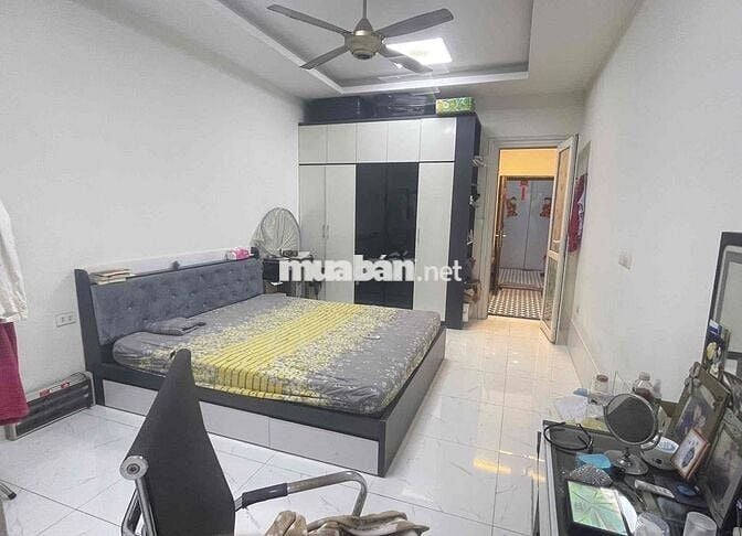 Bán Căn Hộ Chung Cư - Diện Tích Sử Dụng 450m2 - Cafe Sân Vườn - 3PN