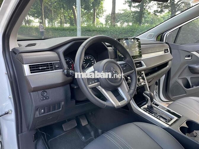 Mitsubishi Xpander 2022 AT Premium - 27000 km