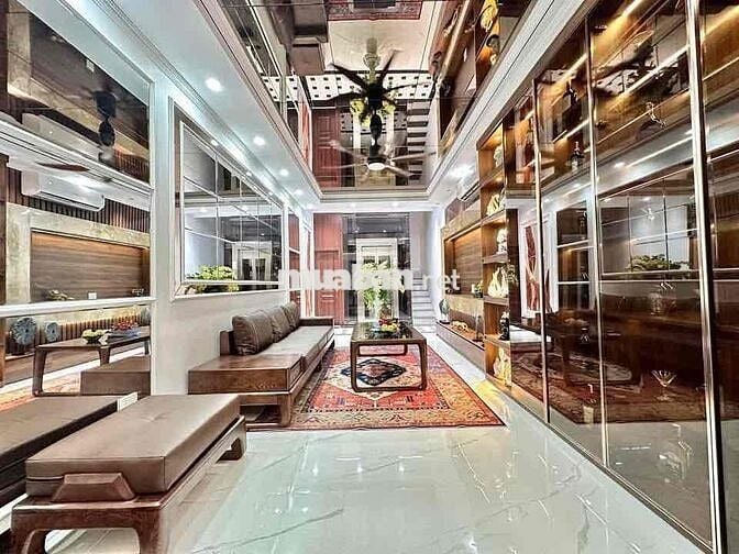 Bán Căn Hộ Chung Cư - Diện Tích Sử Dụng 450m2 - Cafe Sân Vườn - 3PN