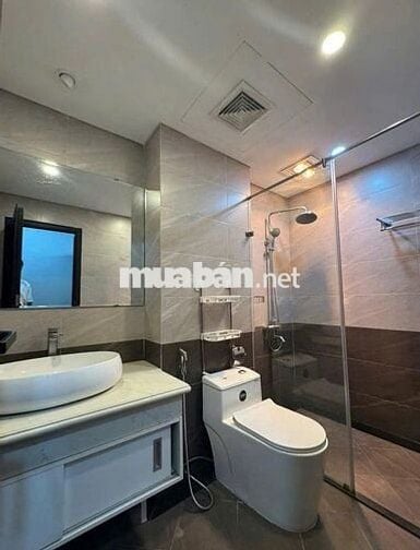 Bán nhà Phùng Chí Kiên 30m², 5 tầng mới, ô tô tránh đỗ cửa