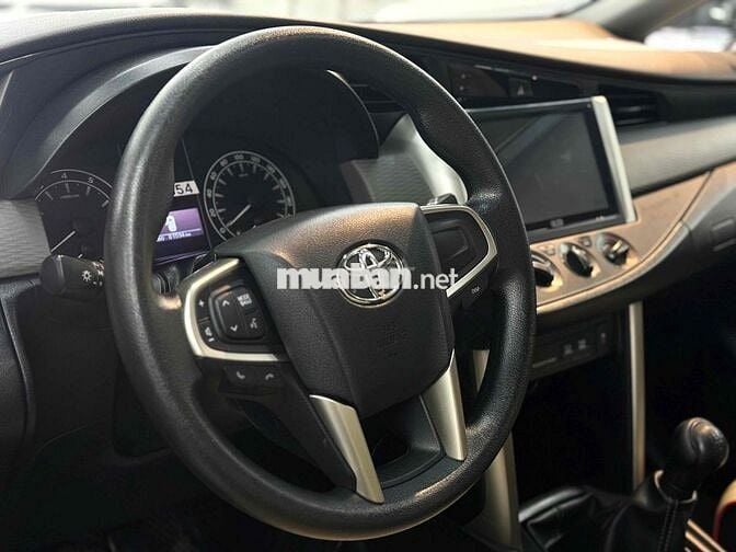 Toyota Innova 2019 2.0E -81000 km | Chạy gia đình