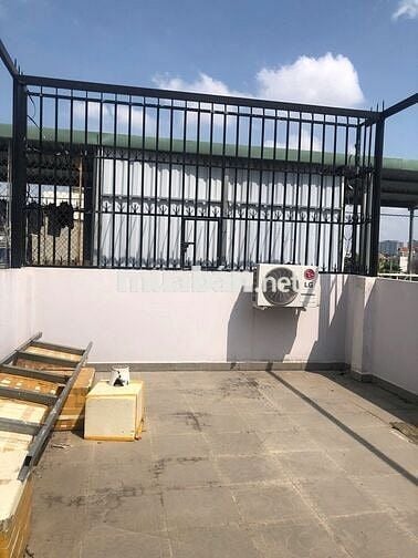 Bán nhà đường số 4, Hiệp Bình Chánh. Hẻm xe hơi Nhà 1 trệt 1 lầu 1 tum