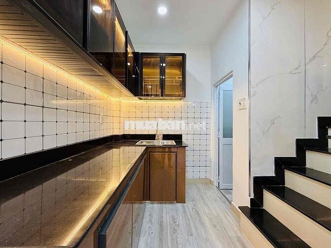 Bán Gấp (1Trệt,2lầu) Hẻm 27/*Văn Thân,P8,Q6. ngang 4x dài 12. (2tỷ520)