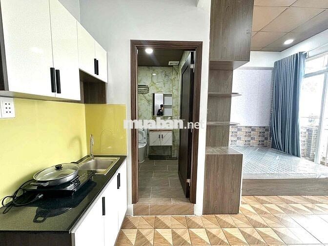 Phòng 35m2 Ban Công Máy Giặt Riêng FREE PHÍ DỊCH VỤ Ngay Cầu Thị Nghè