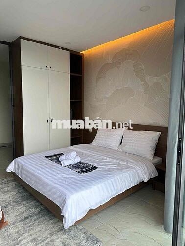 PHÒNG FULL NỘI THẤT 1PN CỬA SỔ TRỜI LỚN – NGAY HOÀNG HOA THÁM