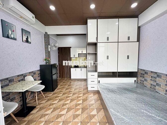 Phòng 35m2 Ban Công Máy Giặt Riêng FREE PHÍ DỊCH VỤ Ngay Cầu Thị Nghè