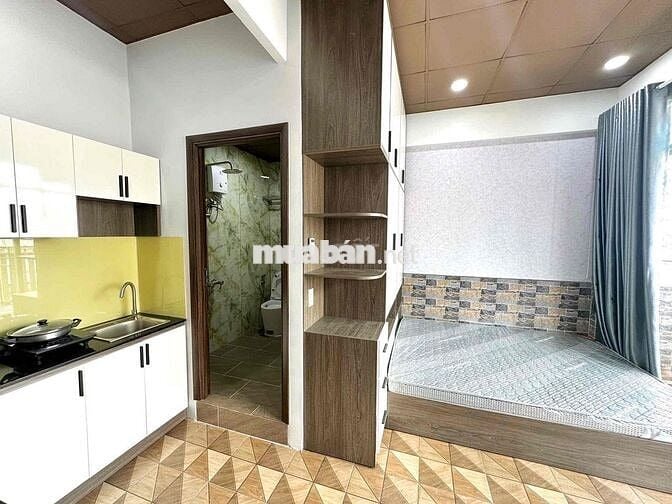 Phòng 35m2 Ban Công Máy Giặt Riêng FREE PHÍ DỊCH VỤ Ngay Cầu Thị Nghè