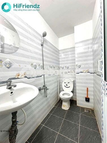PHÒNG STUDIO BAN CÔNG MẶT TIỀN ĐƯỜNG_DƯƠNG BÁ TRẠC_GẦN CẦU NG VĂN CỪ