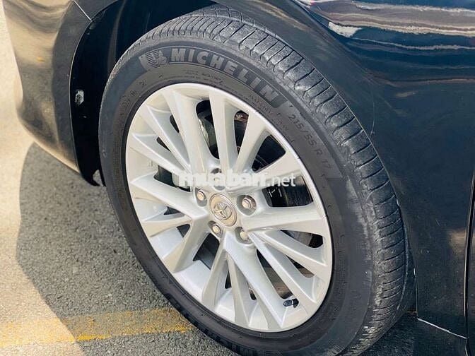 Toyota Camry 2017 2.0 E from mới