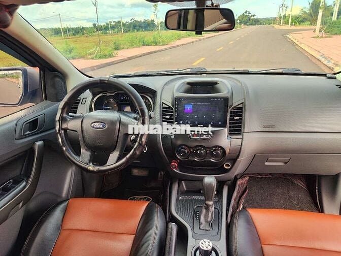 Ford ranger 2015 nhập thái số  tự động