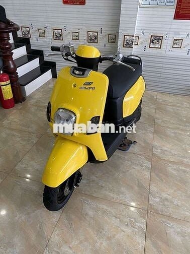 Xe vợ đang đi cần ₫ổi xe nên bán ạ