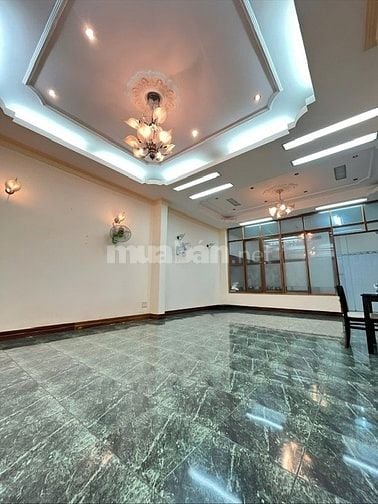 Bán Nhà Hẻm Xe Hơi 112 Số Nhà 8 Đường Hoàng Diệu, P.Xóm Chiếu, Quận 4