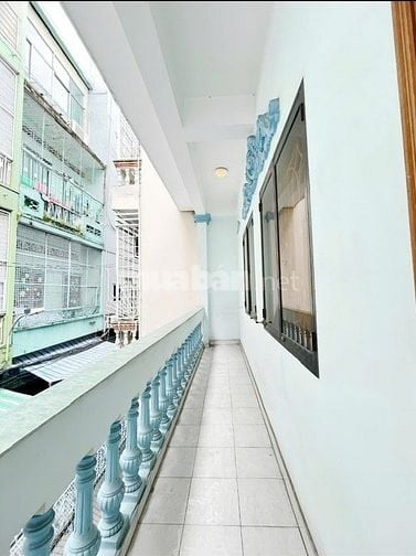 Bán Nhà Hẻm Xe Hơi 112 Số Nhà 8 Đường Hoàng Diệu, P.Xóm Chiếu, Quận 4