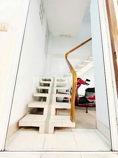 Bán Nhà Hẻm Xe Hơi 112 Số Nhà 8 Đường Hoàng Diệu, P.Xóm Chiếu, Quận 4