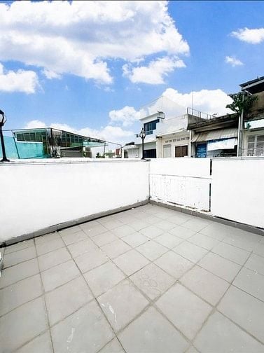 Bán Nhà Hẻm Xe Hơi 112 Số Nhà 8 Đường Hoàng Diệu, P.Xóm Chiếu, Quận 4
