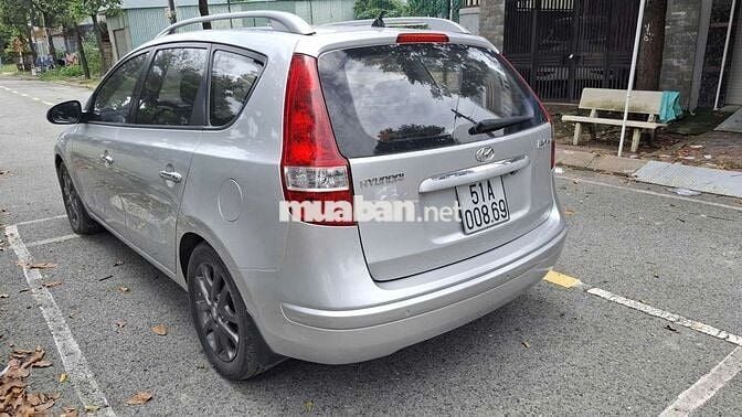 Hyundai i30 số tự động nhập hàn