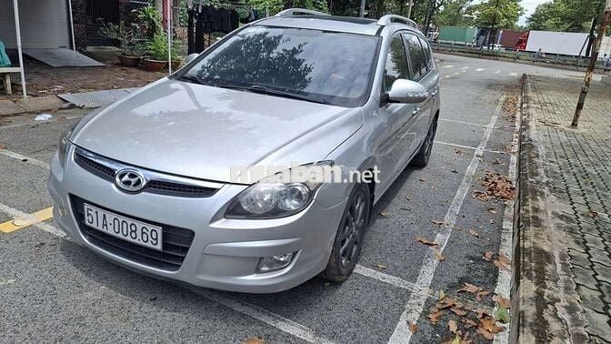 Hyundai i30 số tự động nhập hàn