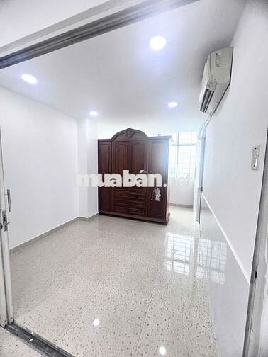 Cần bán căn hộ chugnc cư H1, đường Hoàng Diệu, P9. Quận 4.