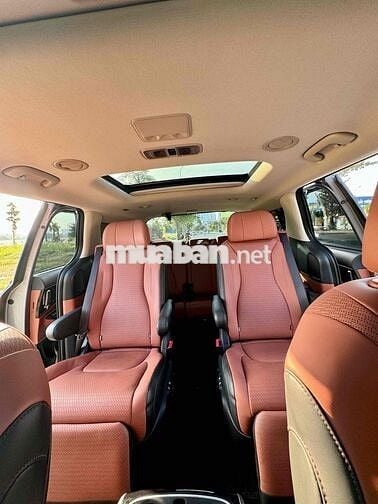 Kia Carnival 2022 3.5G Signature 7 chỗ - 39000 km