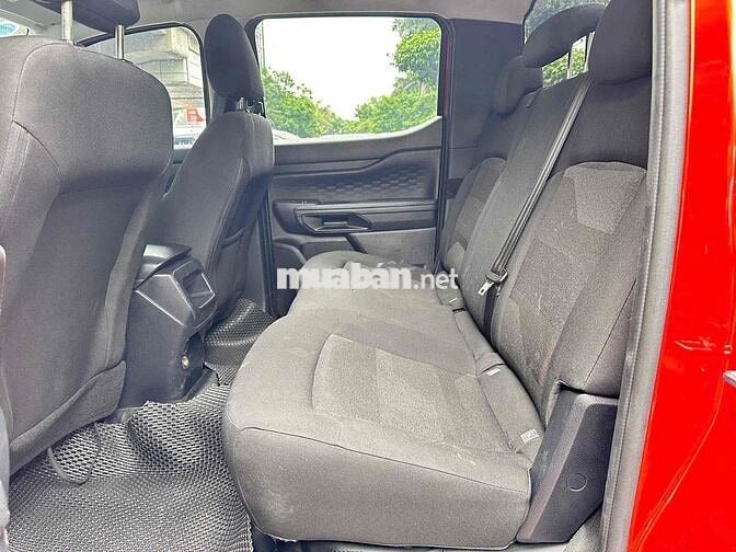 TOYOTA Hà Đông ban Ranger 2023 XLS 4x2 AT - 4v8km