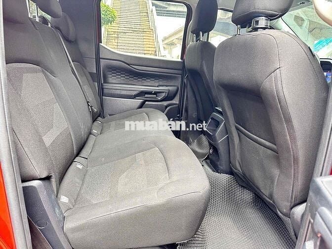 TOYOTA Hà Đông ban Ranger 2023 XLS 4x2 AT - 4v8km
