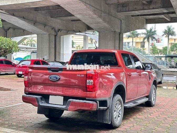 TOYOTA Hà Đông ban Ranger 2023 XLS 4x2 AT - 4v8km